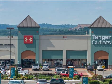 outlets in branson mo