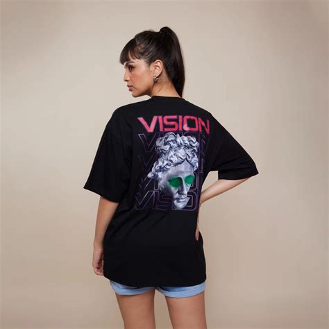 oversized graphic tshirt