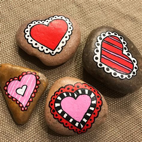 painted rocks hearts