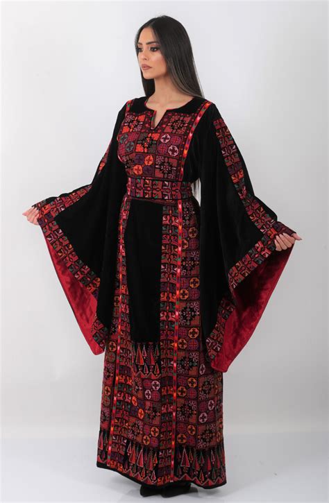 palestinian dress thobe