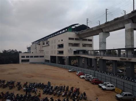 parade ground metro station