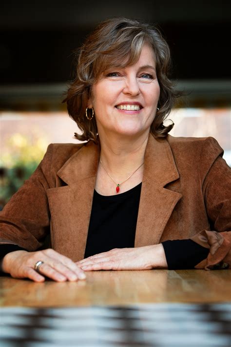 parijse stemmen roman Kindle Editon