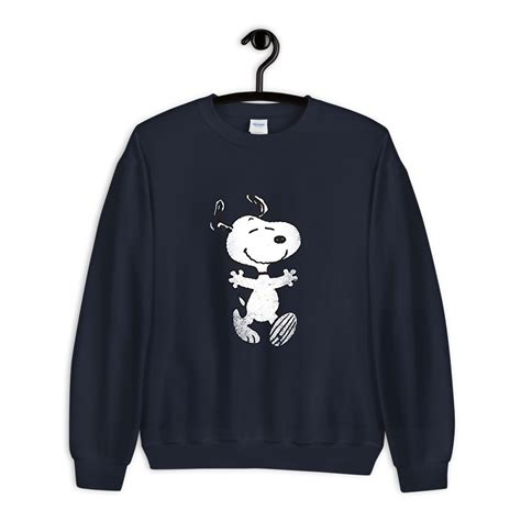 peanuts sweatshirt snoopy