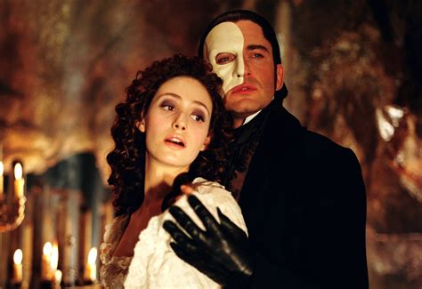 phantom of the opera 2004 movie free