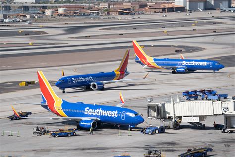 phoenix southwest airlines terminal