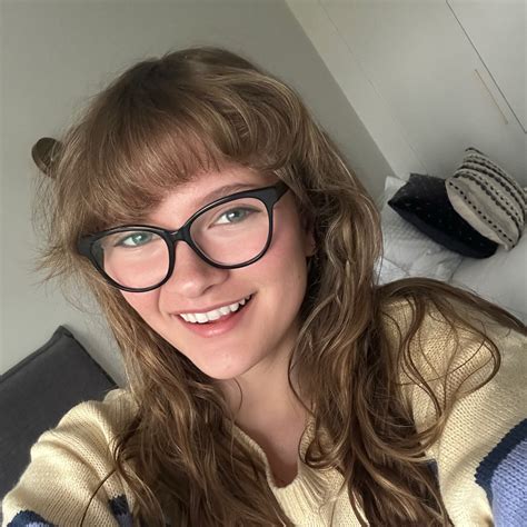 Chrissi (Nadine-J)