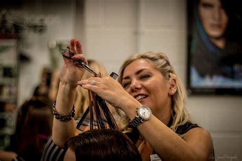 raven de la croix nude