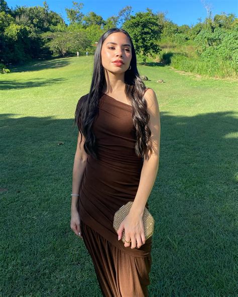 Adriana Sofia #16