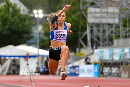 Allesandra Niebres