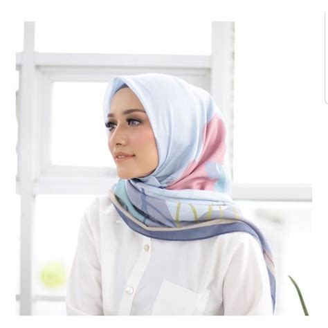 Aisha Rora #9