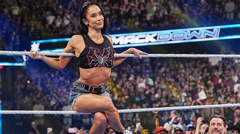 AJ Lee #12