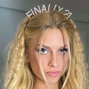 Alexandra Pohl #12