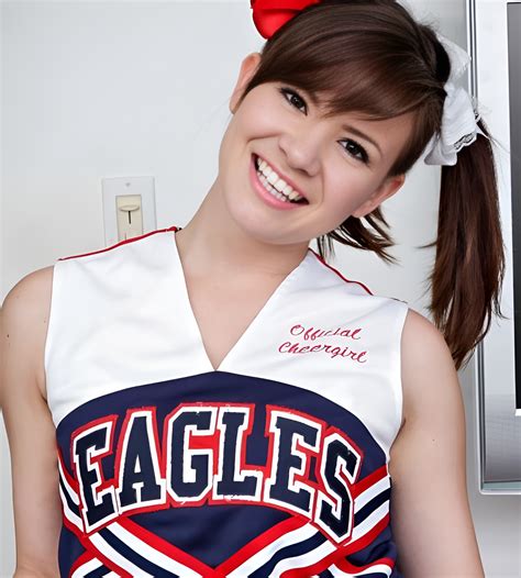 Alyson Ray #12