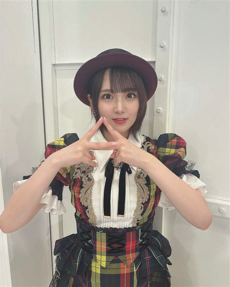 Ami Manaka #12