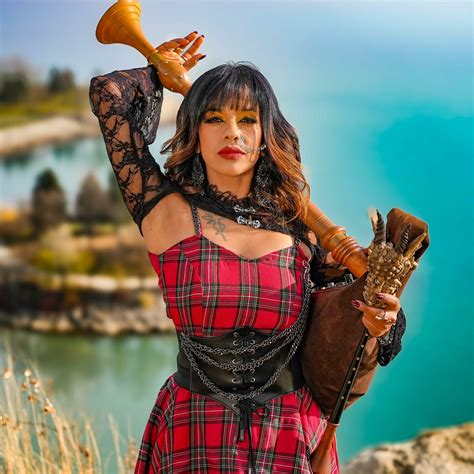 lazy gecko sailing nude