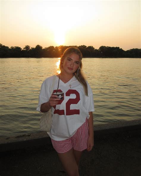 Ava Zahn #12