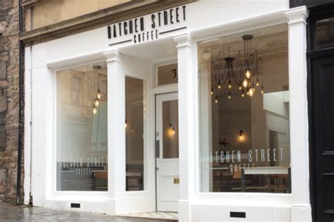 Katie Jones (Instagram)