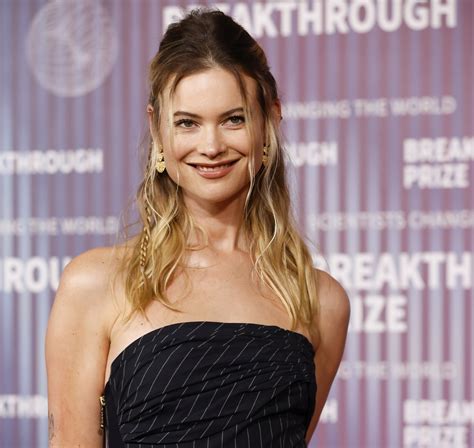 Behati Prinsloo