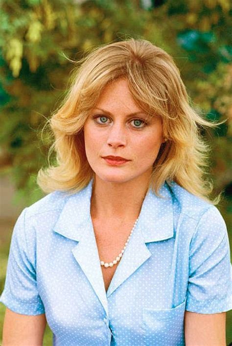 Beverly D'Angelo #9
