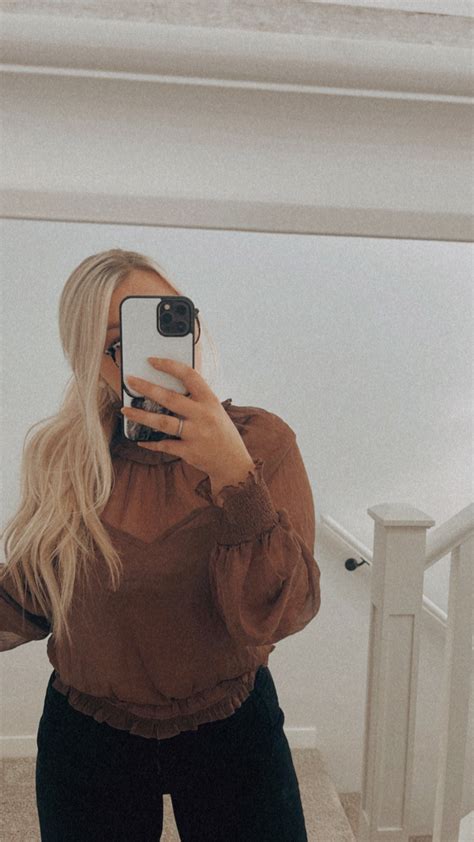 Blondie Bombshell