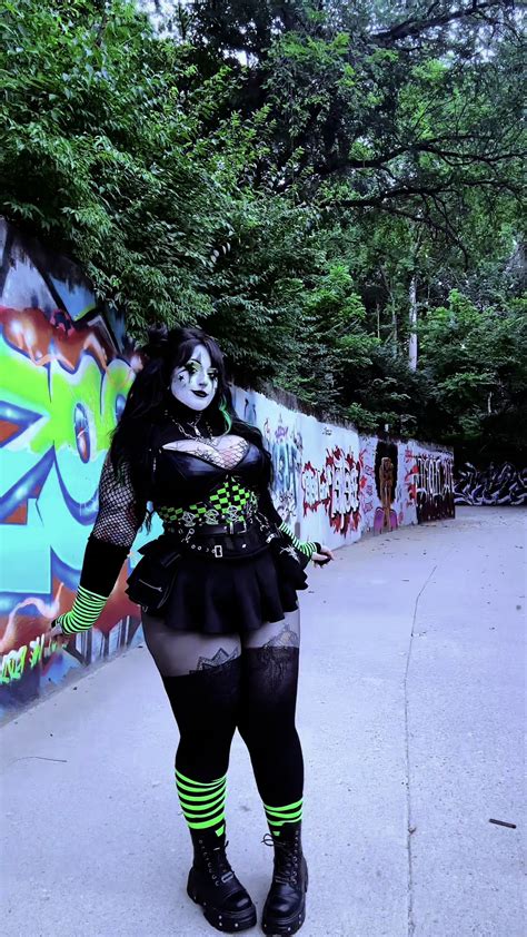 bluecollargoth6