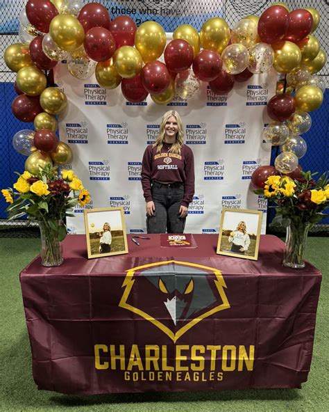 Caraline Dunn #12