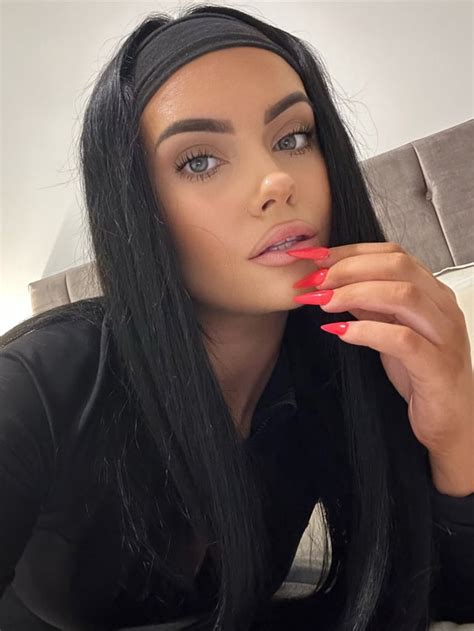 Chloe Bain #12