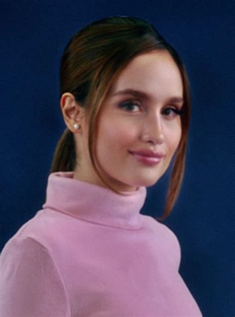 Cinta Laura