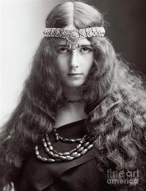 Cleo De Merode