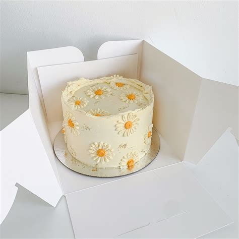 Daisy Cake