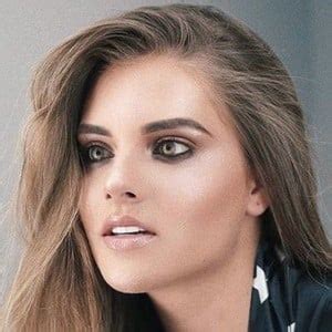 Daniela Arango Alvarez #12