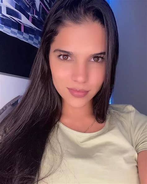 Daniela Baptista #8