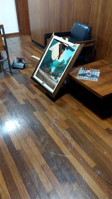 Danificada #8