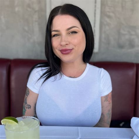 Demi Nova