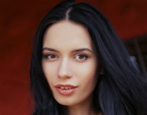Dita V