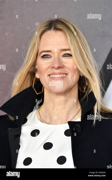Edith Bowman #17