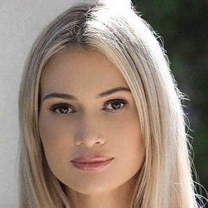 Ella Rose