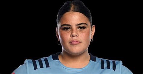 Ella Walker #19