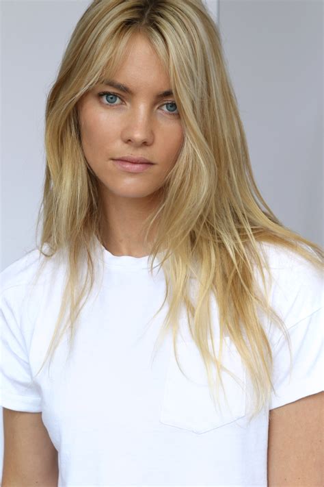 Elyse Taylor #12
