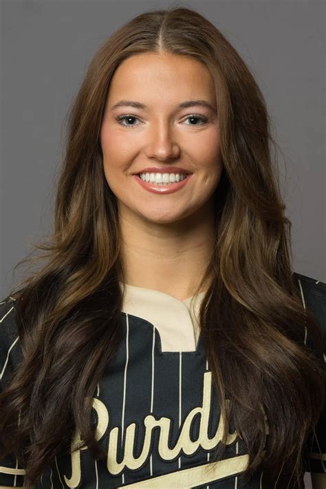 Emma Bailey #8