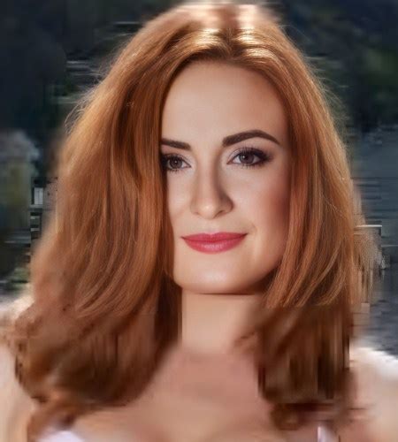 Eva Berger #12