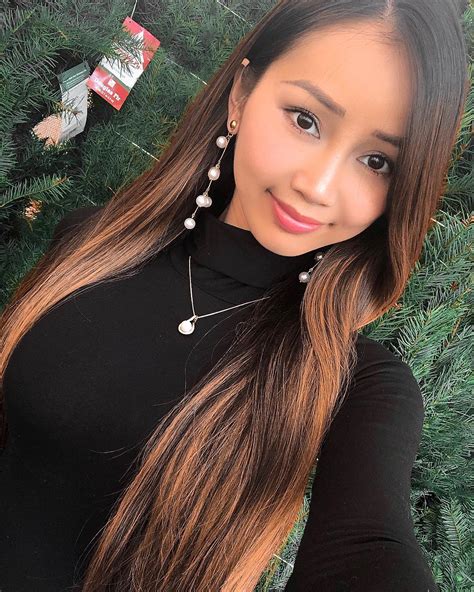 Faye Miah #12