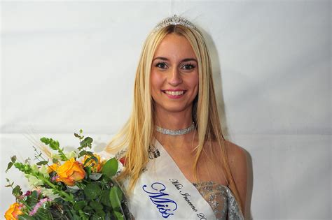 Jessica Field