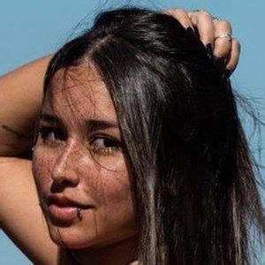 Giulia Kawaha #12
