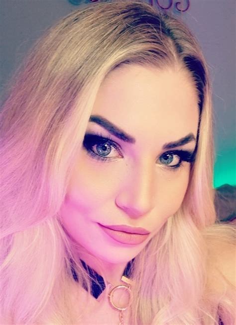 Goddess Blonde Kitty