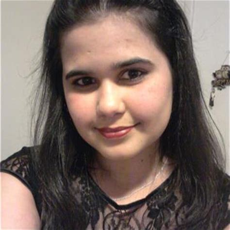 Hellen Ferraz