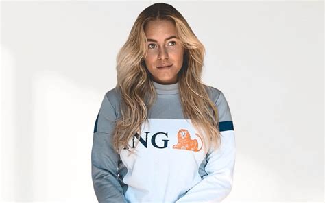 Ilse Van Esch #12
