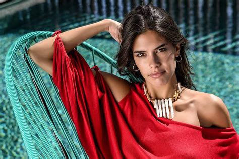 Isabela Valadeiro