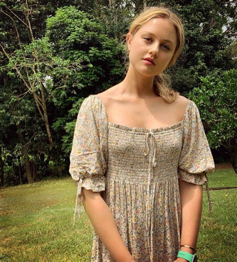 Isabelle Cornish #12