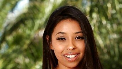 Jasmine Summers #12